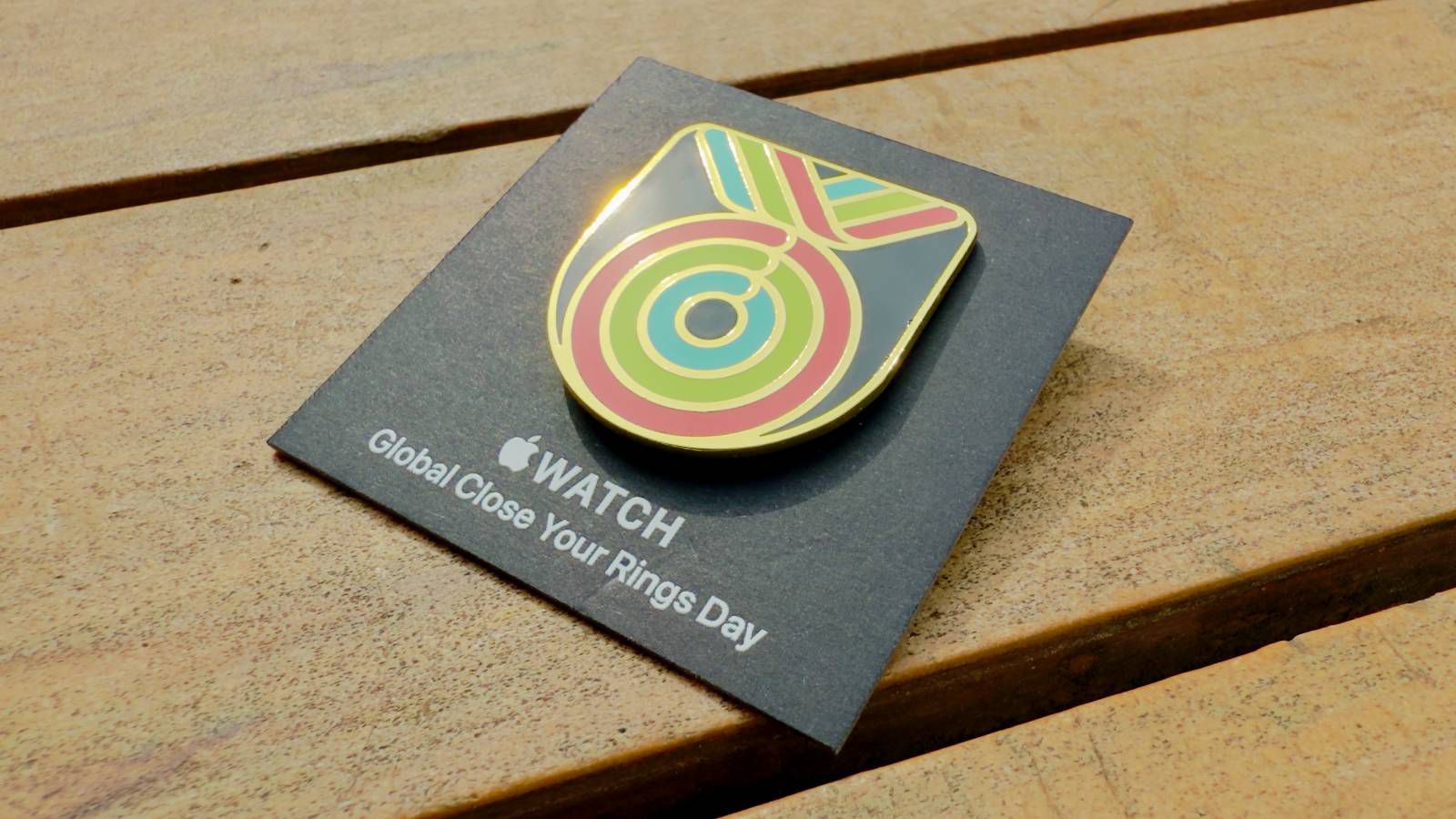 Sốc: Apple tặng đồ miễn phí cho khách hàng nhân dịp sinh nhật Apple Watch 10 tuổi