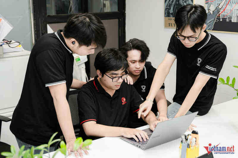 W-nhan luc an toan thong tin  1 1.jpg