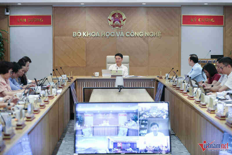 W-giao ban quan ly nha nuoc Bo KH&CN thang 4 1.jpg