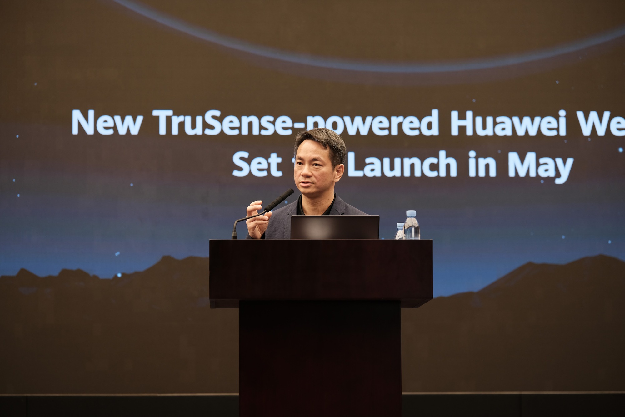 Huawei đưa cảm biến sức khỏe lên đầu ngón tay: Một cú chạm nhẹ, nâng cấp cách người Việt theo dõi sức khỏe cá nhân