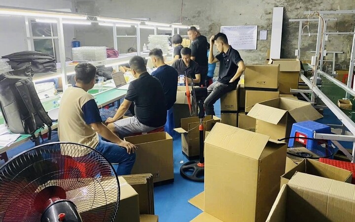 Triệt phá xưởng lắp ráp 12.000 điện thoại Tecno lậu ở Lạng Sơn