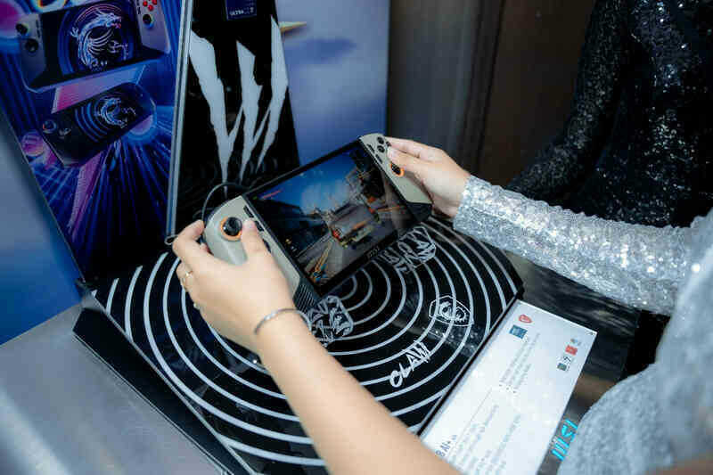 laptop gaming MSI 4.jpg