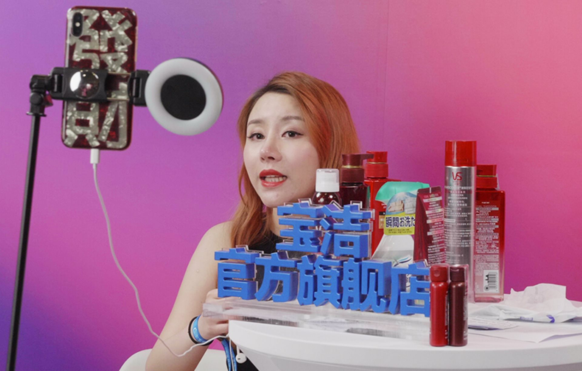 Bong bóng livestream Trung Quốc nổ tung: Nói khô cổ cả tháng không bán được sản phẩm nào, ngành công nghiệp tỷ USD bỗng trở thành ‘lò lừa đảo’‘- Ảnh 2. Bong bóng livestream Trung Quốc nổ tung: Nói khô cổ cả tháng không bán được sản phẩm nào, ngành công nghiệp tỷ USD bỗng trở thành ‘lò lừa đảo’‘- Ảnh 2.