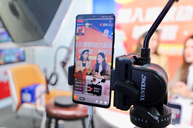 Người tiêu dùng mất niềm tin, ngành công nghiệp livestream ở Trung Quốc lao đao- Ảnh 6. Người tiêu dùng mất niềm tin, ngành công nghiệp livestream ở Trung Quốc lao đao- Ảnh 6.