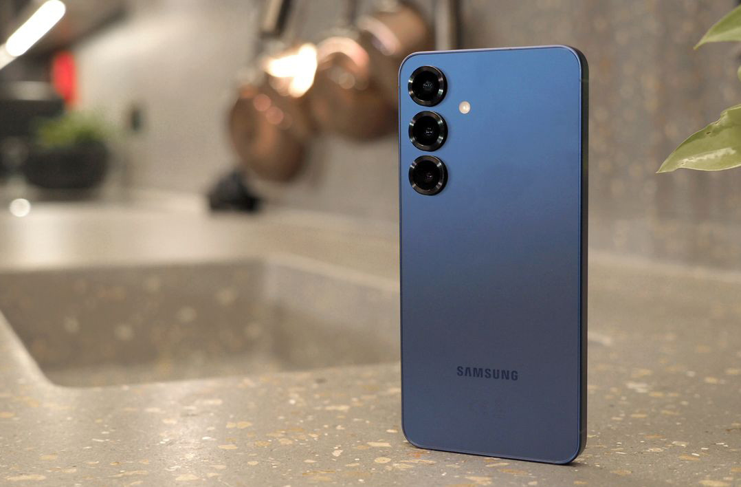 Galaxy s25.jpg