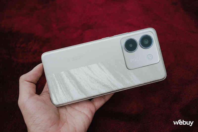 Không phải "smartphone quốc dân" Redmi Note 14, đây mới là điện thoại đáng mua nhất của Xiaomi: Thiết kế đẹp, giá rẻ ngang nhưng lại có một ưu điểm ai cũng cần