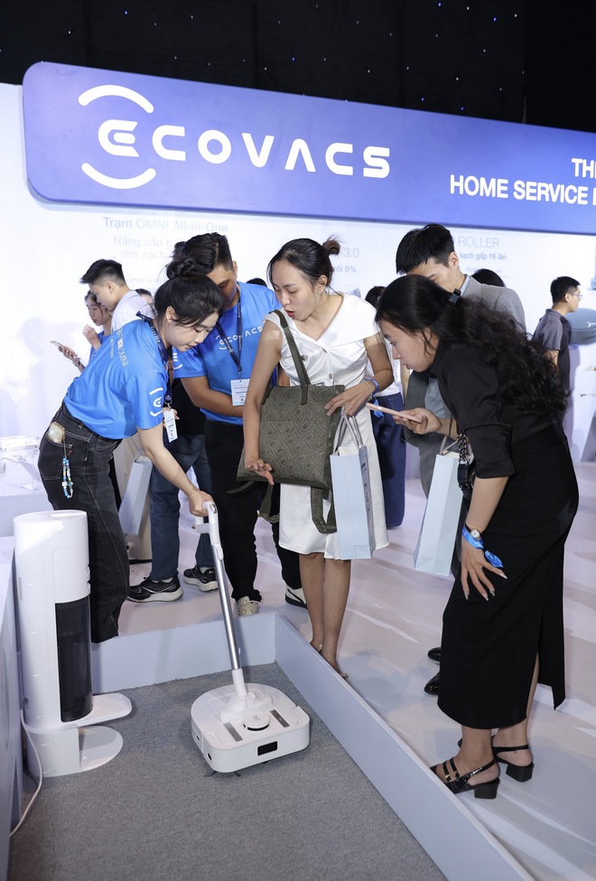 Ra mắt Ecovacs Deebot X50 Hybrid: Thiết kế lai linh hoạt, vừa tự động vừa cầm tay, hút siêu mạnh, giá 12,9 triệu- Ảnh 2. Ra mắt Ecovacs Deebot X50 Hybrid: Thiết kế lai linh hoạt, vừa tự động vừa cầm tay, hút siêu mạnh, giá 12,9 triệu- Ảnh 2.