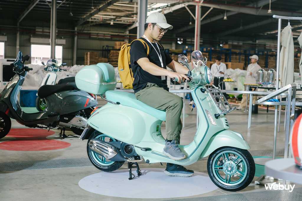 Vespa Primavera & Sprint 2025 chính thức ra mắt tại Việt Nam: Di sản gần 80 năm kết hợp với công nghệ đỉnh cao, chuẩn Vibe Gen Z!- Ảnh 2. Vespa Primavera & Sprint 2025 chính thức ra mắt tại Việt Nam: Di sản gần 80 năm kết hợp với công nghệ đỉnh cao, chuẩn Vibe Gen Z!- Ảnh 2.