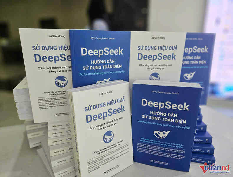 W-bo sach DeepSeek 01 1.jpg