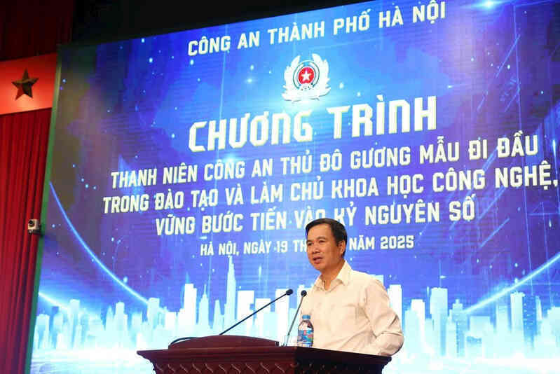 Công an TP Hà Nội được đào tạo kỹ năng số và ứng dụng trí tuệ nhân tạo