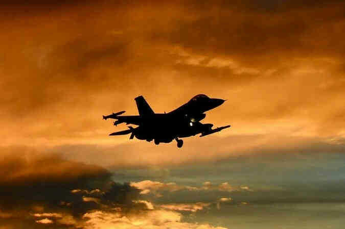 Tiêm kích F-16 đấu UAV Geran: Công nghệ UAV giá rẻ Nga hạ tiêm kích hiện đại Mỹ?