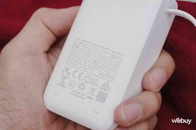 Tôi bỏ hơn 1 triệu đồng mua pin dự phòng Anker chỉ để đổi lấy tính năng mà không viên pin nào có!- Ảnh 3. Tôi bỏ hơn 1 triệu đồng mua pin dự phòng Anker chỉ để đổi lấy tính năng mà không viên pin nào có!- Ảnh 3.