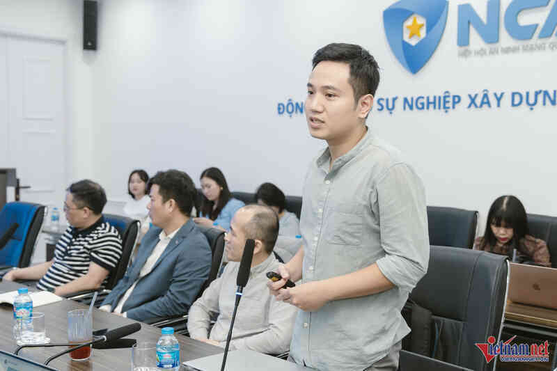 W-ung pho su co tan cong mang.jpg
