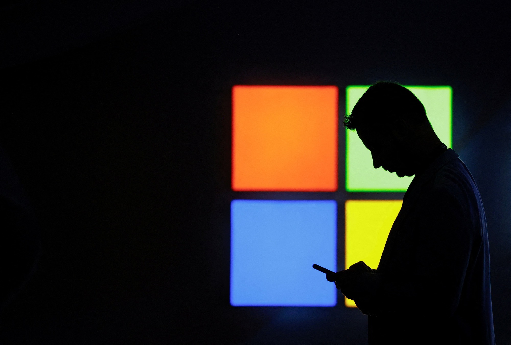 Không còn cuộc chiến AI: Microsoft đang âm thầm tạo ra nơi mà mọi AI đều phải hợp tác cùng nhau?