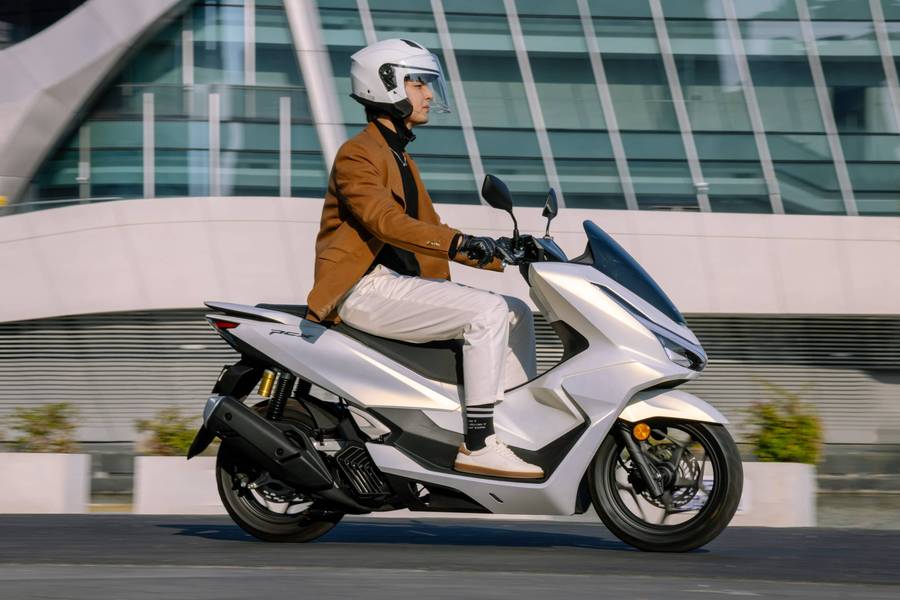 Đánh giá sâu về Honda PCX 2025: Thiết kế trẻ trung, công nghệ thông minh và hiệu suất ổn định