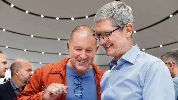 Nhà thiết kế iPhone tái xuất, Apple run sợ dần là vừa