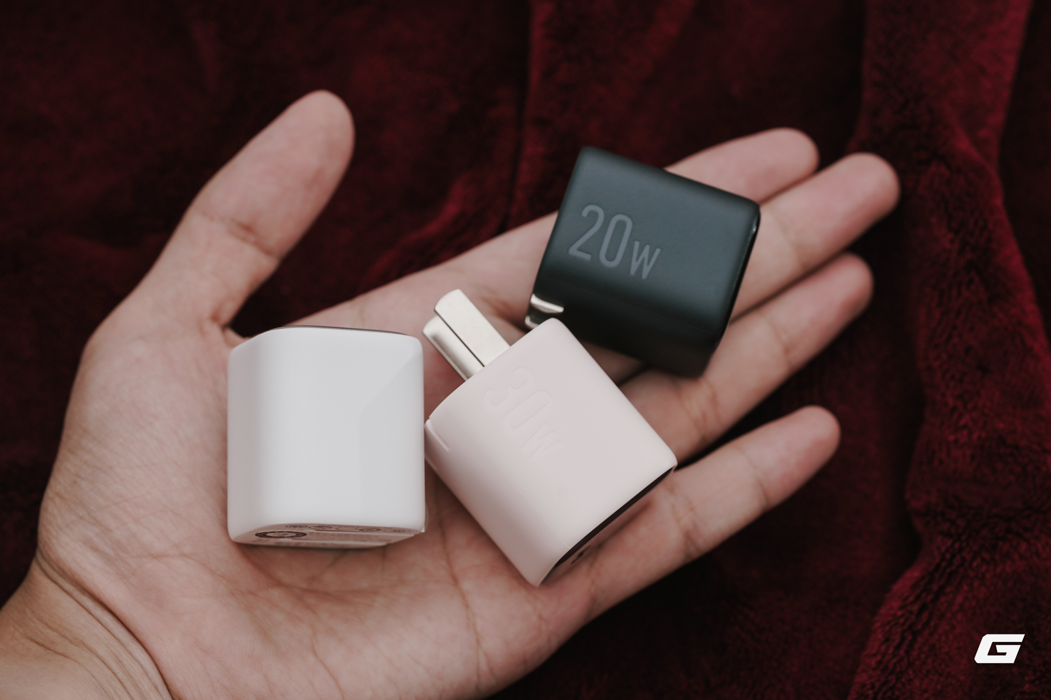 Dùng iPhone mà không mua củ sạc này thì quá phí: Siêu nhỏ gọn, thương hiệu Mỹ uy tín mà giá chỉ hơn 90.000 đồng- Ảnh 2. Dùng iPhone mà không mua củ sạc này thì quá phí: Siêu nhỏ gọn, thương hiệu Mỹ uy tín mà giá chỉ hơn 90.000 đồng- Ảnh 2.