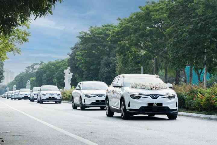 Green Future ra mắt dịch vụ cho thuê xe VinFast đón dâu