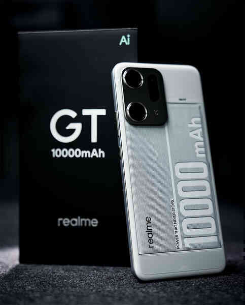 realme GT 7 ra mắt: Đây mới là "flagship killer" với hiệu năng mạnh, pin khủng, lại còn có cả phiên bản Aston Martin Formula One™ Team cực chất cho hội mê tốc độ- Ảnh 11. realme GT 7 ra mắt: Đây mới là "flagship killer" với hiệu năng mạnh, pin khủng, lại còn có cả phiên bản Aston Martin Formula One™ Team cực chất cho hội mê tốc độ- Ảnh 11.