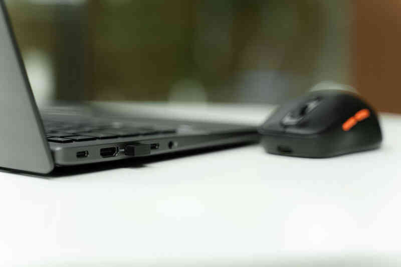 2  laptop ASUS.jpg