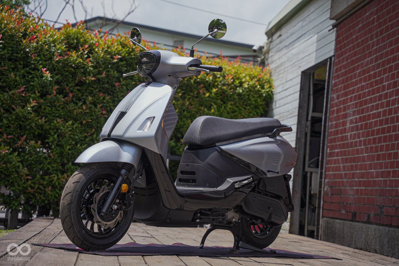Cận cảnh mẫu xe tay ga 158cc của SYM: Đẹp như Vespa, thực dụng như Honda