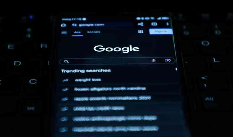 Một chỉ số của Google lần đầu tiên suy giảm trong suốt 22 năm qua, tất cả là vì AI