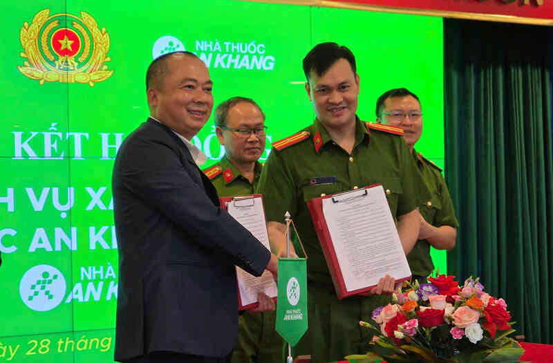 Người dân đã có thể lên ứng dụng VNeID mua thuốc chữa bệnh