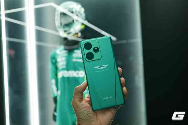 realme ra mắt điện thoại dành riêng cho hội đam mê tốc độ: Thiết kế vừa đẹp, vừa mạnh lại còn pin trâu, bảo sao ai cũng muốn mua!- Ảnh 16. realme ra mắt điện thoại dành riêng cho hội đam mê tốc độ: Thiết kế vừa đẹp, vừa mạnh lại còn pin trâu, bảo sao ai cũng muốn mua!- Ảnh 16.