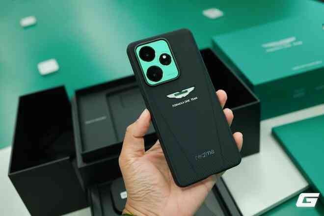 realme ra mắt điện thoại dành riêng cho hội đam mê tốc độ: Thiết kế vừa đẹp, vừa mạnh lại còn pin trâu, bảo sao ai cũng muốn mua!- Ảnh 4. realme ra mắt điện thoại dành riêng cho hội đam mê tốc độ: Thiết kế vừa đẹp, vừa mạnh lại còn pin trâu, bảo sao ai cũng muốn mua!- Ảnh 4.