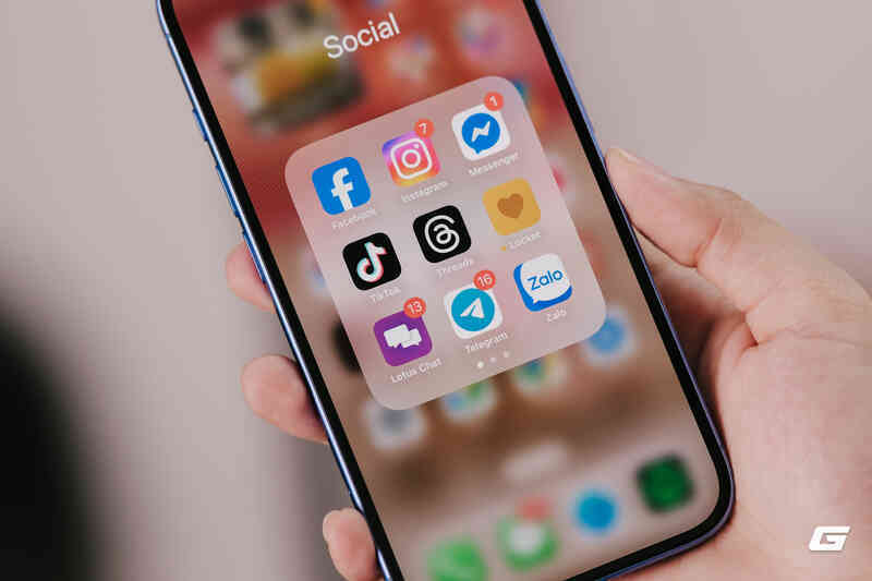 Lotus Chat chính thức vượt mặt tất cả, leo thẳng lên top 1: Khi người dùng nói "tôi muốn thứ gì đó thân quen hơn"- Ảnh 5. Lotus Chat chính thức vượt mặt tất cả, leo thẳng lên top 1: Khi người dùng nói "tôi muốn thứ gì đó thân quen hơn"- Ảnh 5.