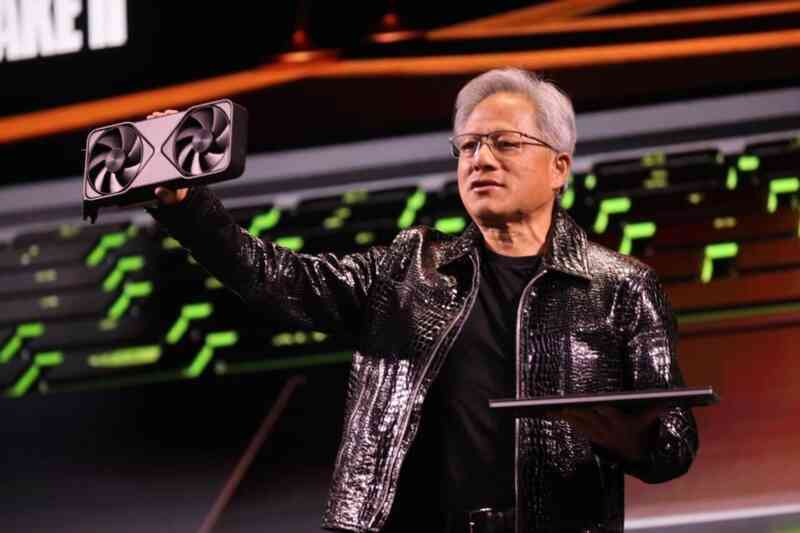 Jensen Huang được tăng lương sau 10 năm
