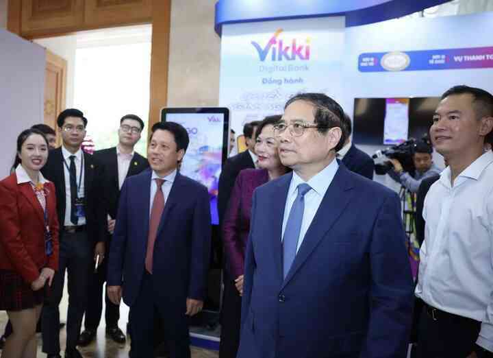 Chuyển đổi số ngân hàng: Thủ tướng yêu cầu '5 tăng tốc, bứt phá'