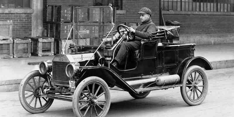 Tại sao Ford lại dừng sản xuất Model T, chiếc xe từng được cả thế giới ca ngợi?