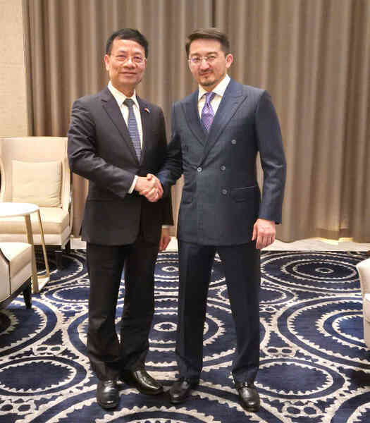bo truong hung.jpg