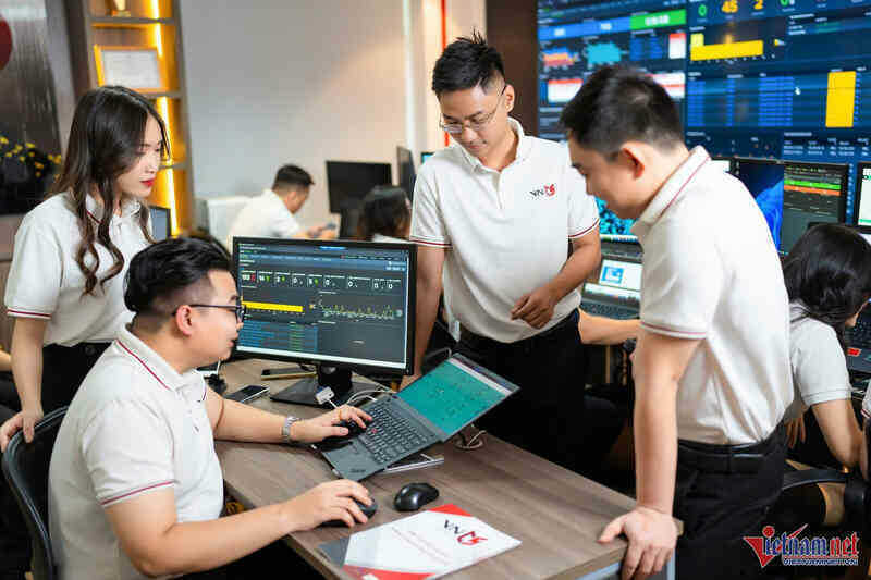 W-tan cong mang 001 1.jpg