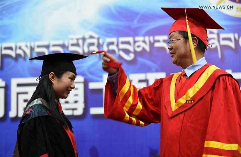 Nước láng giềng tuyển tiến sĩ làm việc tại căng tin đại học, lương 25.000 USD/năm