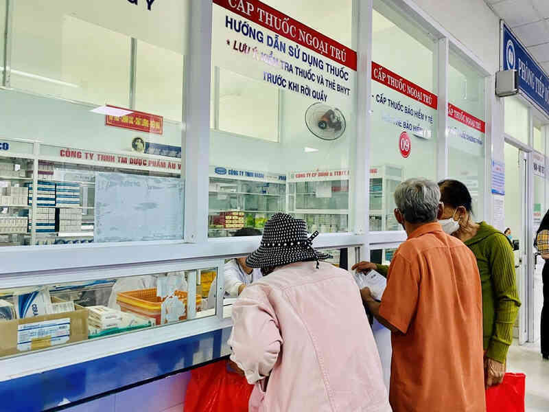 12 trường hợp không được hưởng BHYT dù khám đúng tuyến