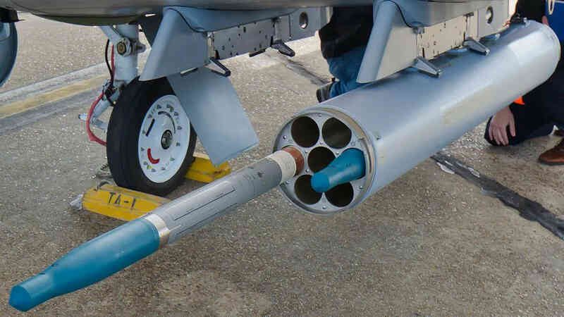 F15 tên lửa APKWS Mỹ.jpg