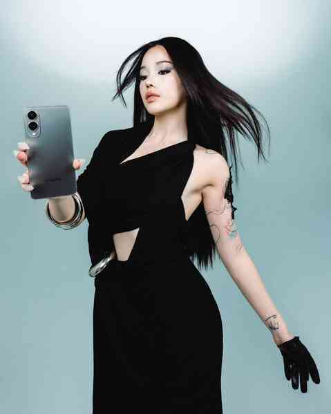 Lý do Galaxy S25 Edge là thiết bị được phái đẹp quan tâm trong hè này