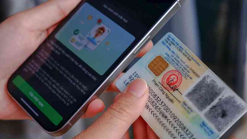 Người sinh vào 3 năm này cần làm lại căn cước công dân trong năm 2025, nếu không sẽ bị phạt tiền, đóng băng tài khoản ngân hàng- Ảnh 2.