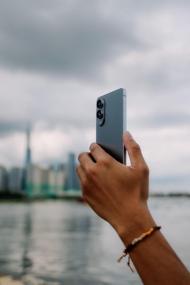 Samsung chứng tỏ vị thế “chiếu trên” với flagship mỏng nhẹ, lấn lướt loạt smartphone rập khuôn thiết kế- Ảnh 3. Samsung chứng tỏ vị thế “chiếu trên” với flagship mỏng nhẹ, lấn lướt loạt smartphone rập khuôn thiết kế- Ảnh 3.