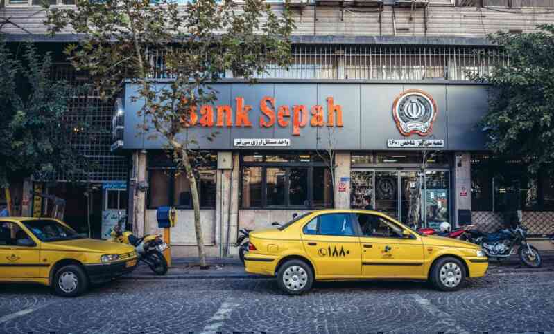 Iran gần như mất Internet hoàn toàn giữa lúc Israel tiếp tục oanh tạc
