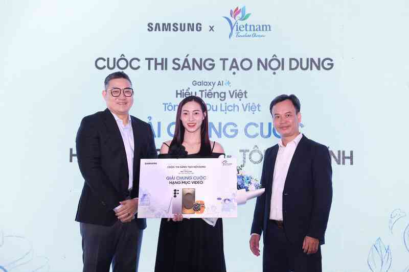 Samsung cùng Cục Du lịch Quốc gia Việt Nam vinh danh những người đoạt giải cuộc thi “Galaxy AI Hiểu Tiếng Việt, Tôn vinh Du lịch Việt”- Ảnh 2. Samsung cùng Cục Du lịch Quốc gia Việt Nam vinh danh những người đoạt giải cuộc thi “Galaxy AI Hiểu Tiếng Việt, Tôn vinh Du lịch Việt”- Ảnh 2.