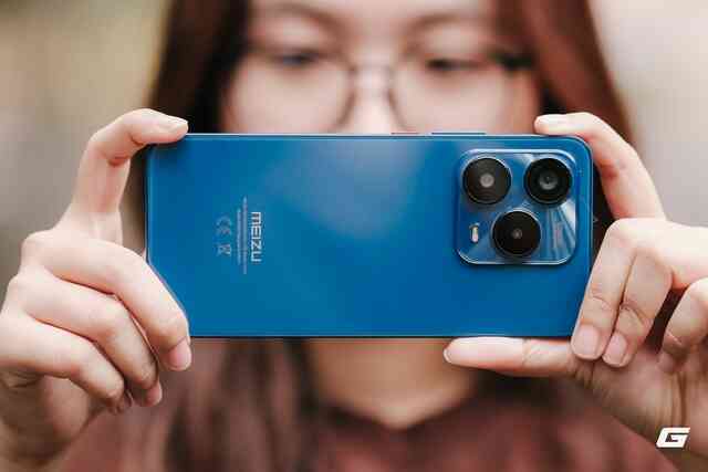 Trên tay điện thoại giá rẻ nhưng dùng "ngon" của Meizu: Mặt lưng kính, màn hình đẹp, giao diện mượt- Ảnh 2. Trên tay điện thoại giá rẻ nhưng dùng "ngon" của Meizu: Mặt lưng kính, màn hình đẹp, giao diện mượt- Ảnh 2.