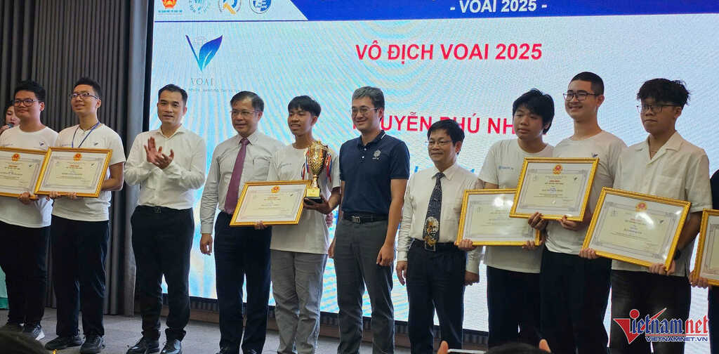 W-Olympic tri tue nhan tao 000.jpg