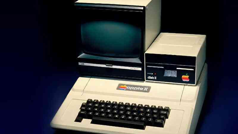 Trước iPhone, đã có Apple II: Cỗ máy mở ra kỷ nguyên điện toán cá nhân- Ảnh 2. Trước iPhone, đã có Apple II: Cỗ máy mở ra kỷ nguyên điện toán cá nhân- Ảnh 2.