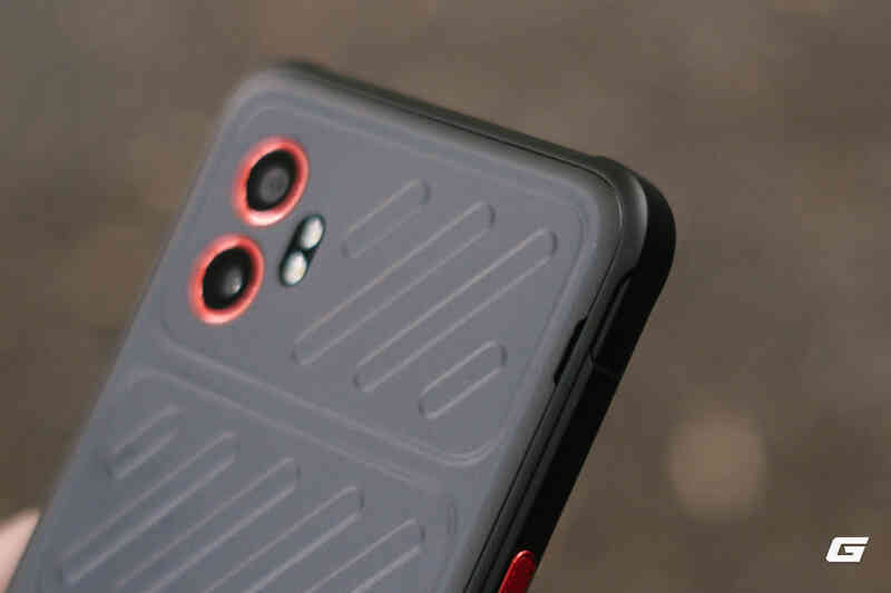 Tôi dùng thử smartphone siêu bền của Samsung: Drop-test trên sàn bê tông, ngâm nước đá,... điện thoại của bạn có làm được?- Ảnh 18. Tôi dùng thử smartphone siêu bền của Samsung: Drop-test trên sàn bê tông, ngâm nước đá,... điện thoại của bạn có làm được?- Ảnh 18.