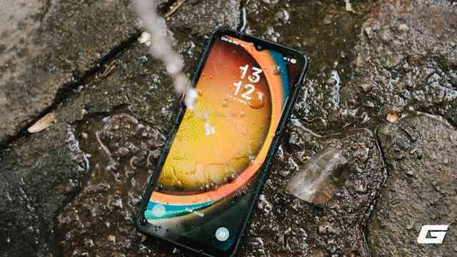 Tôi dùng thử smartphone siêu bền của Samsung: Drop-test trên sàn bê tông, ngâm nước đá,... điện thoại của bạn có làm được?- Ảnh 21. Tôi dùng thử smartphone siêu bền của Samsung: Drop-test trên sàn bê tông, ngâm nước đá,... điện thoại của bạn có làm được?- Ảnh 21.