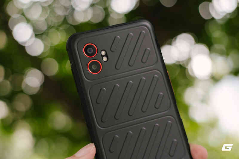 Tôi dùng thử smartphone siêu bền của Samsung: Drop-test trên sàn bê tông, ngâm nước đá,... điện thoại của bạn có làm được?- Ảnh 4. Tôi dùng thử smartphone siêu bền của Samsung: Drop-test trên sàn bê tông, ngâm nước đá,... điện thoại của bạn có làm được?- Ảnh 4.