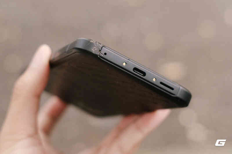 Tôi dùng thử smartphone siêu bền của Samsung: Drop-test trên sàn bê tông, ngâm nước đá,... điện thoại của bạn có làm được?- Ảnh 6. Tôi dùng thử smartphone siêu bền của Samsung: Drop-test trên sàn bê tông, ngâm nước đá,... điện thoại của bạn có làm được?- Ảnh 6.